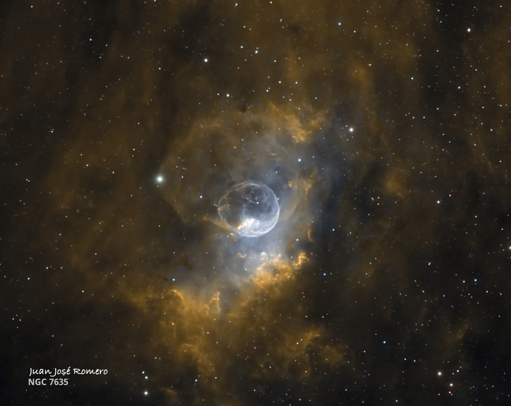 Retall en HOO amb NarrowbandNormalization: NGC7635 – Nebulosa de la Bombolla