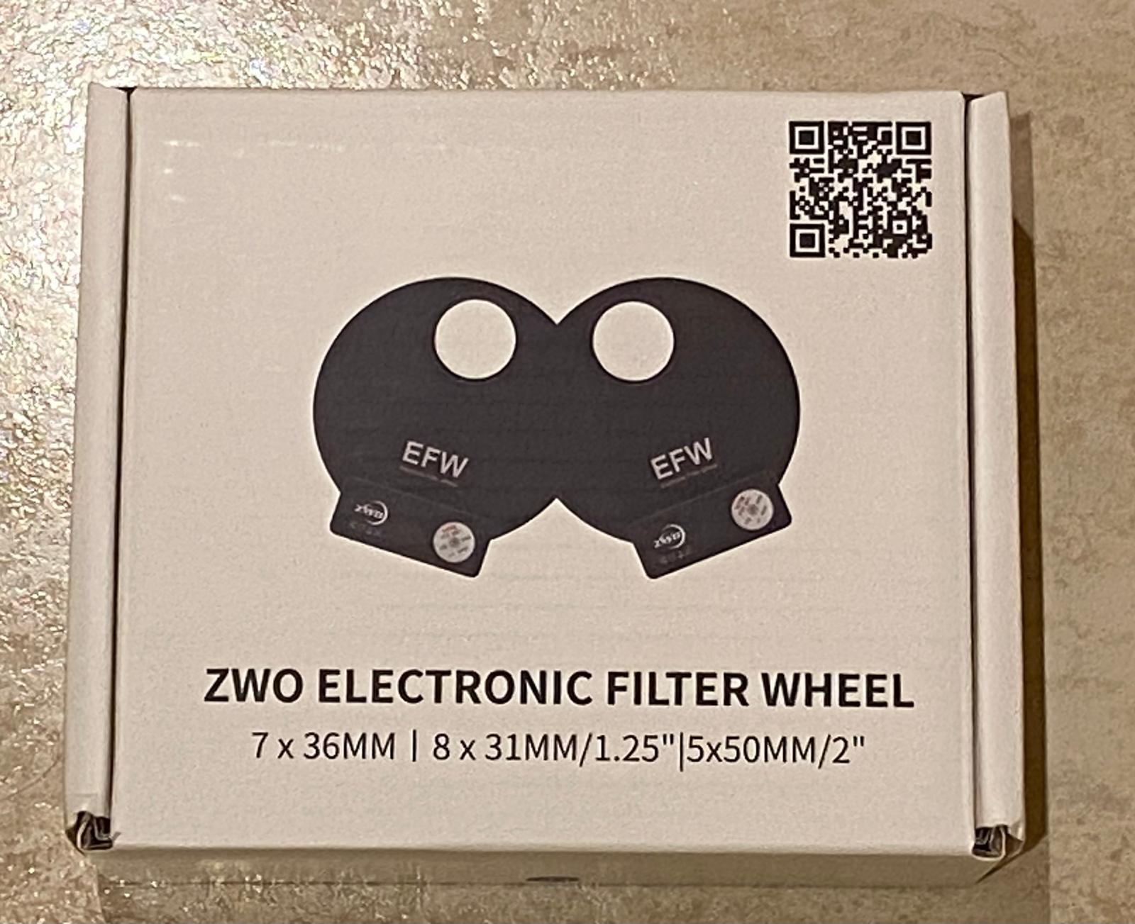 Caixa original de la roda portafiltres electrònica ZWO EFW, utilitzada en la versió de set filtres de 36 mm